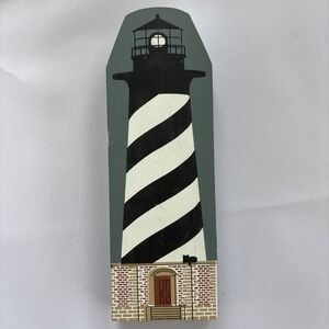 The Cat's Meow The Lighthouse Series Cape Hatteras Lighthouse Shelf Village 1990